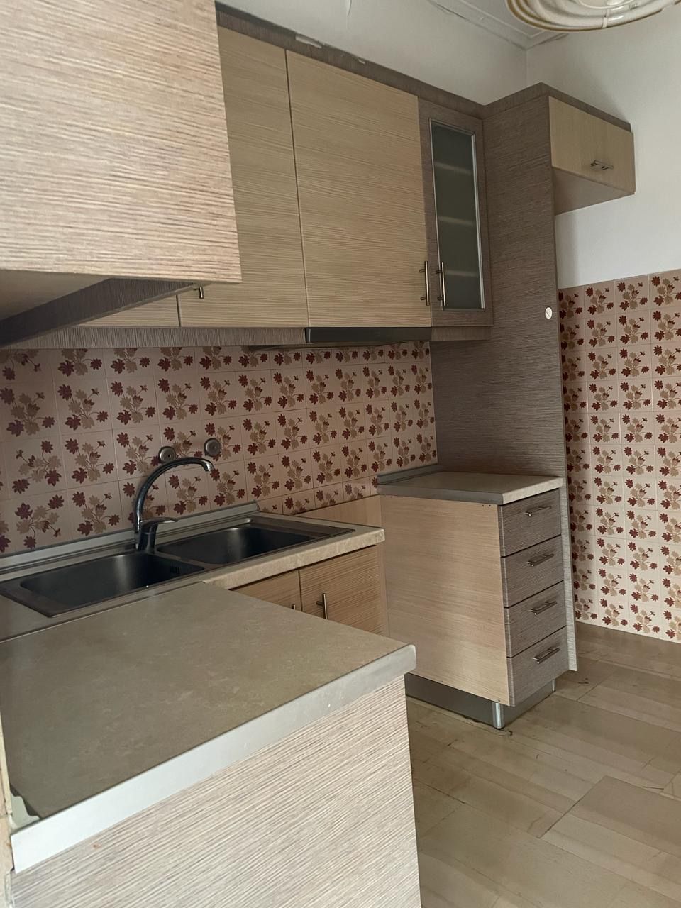 spacious 82 m² apartmen