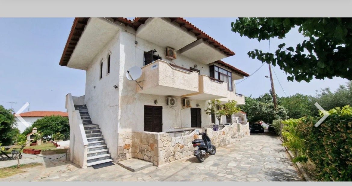 Built Area: 300 sqm