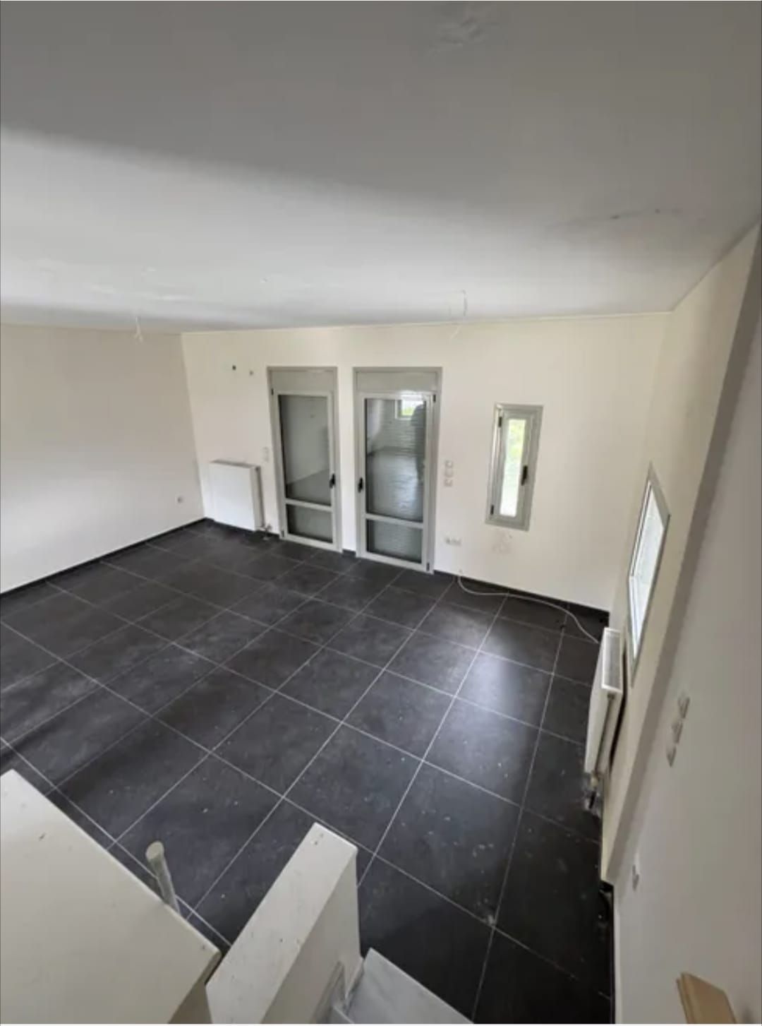 beautiful 3-bedroom maisonette