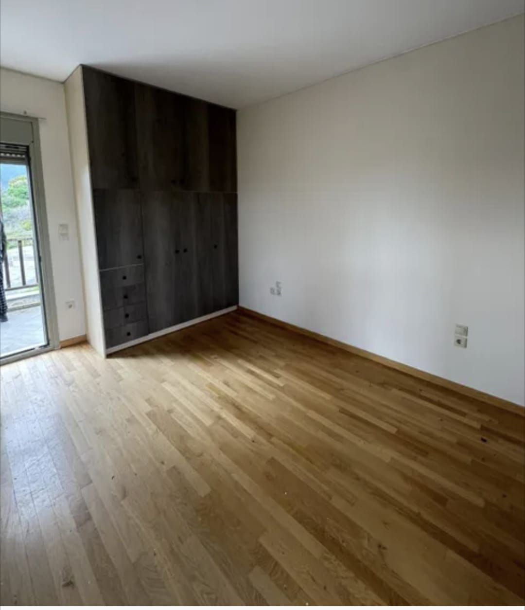 beautiful 3-bedroom maisonette