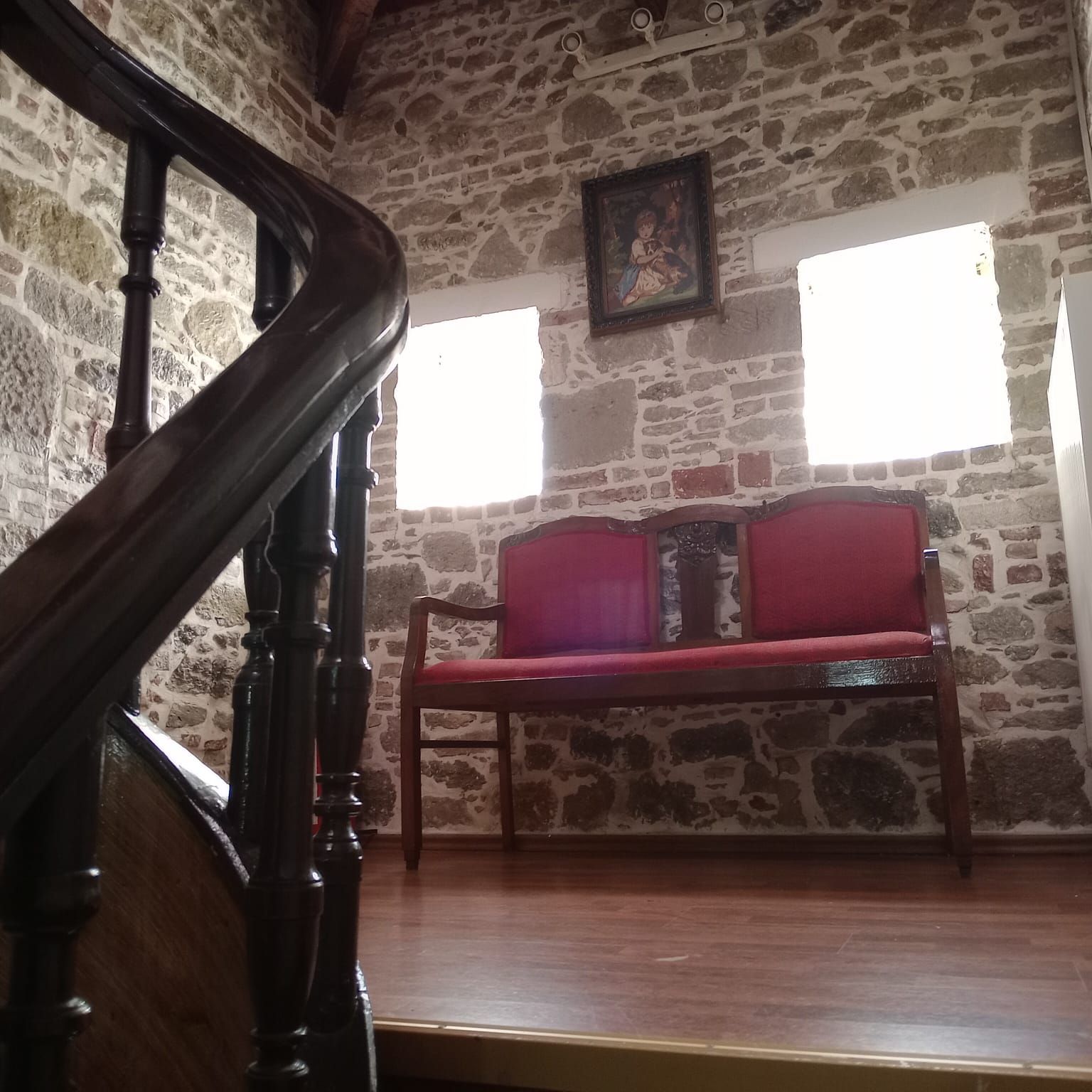 Accommodation: 12 luxury guest units including double rooms, suites and attic apartments