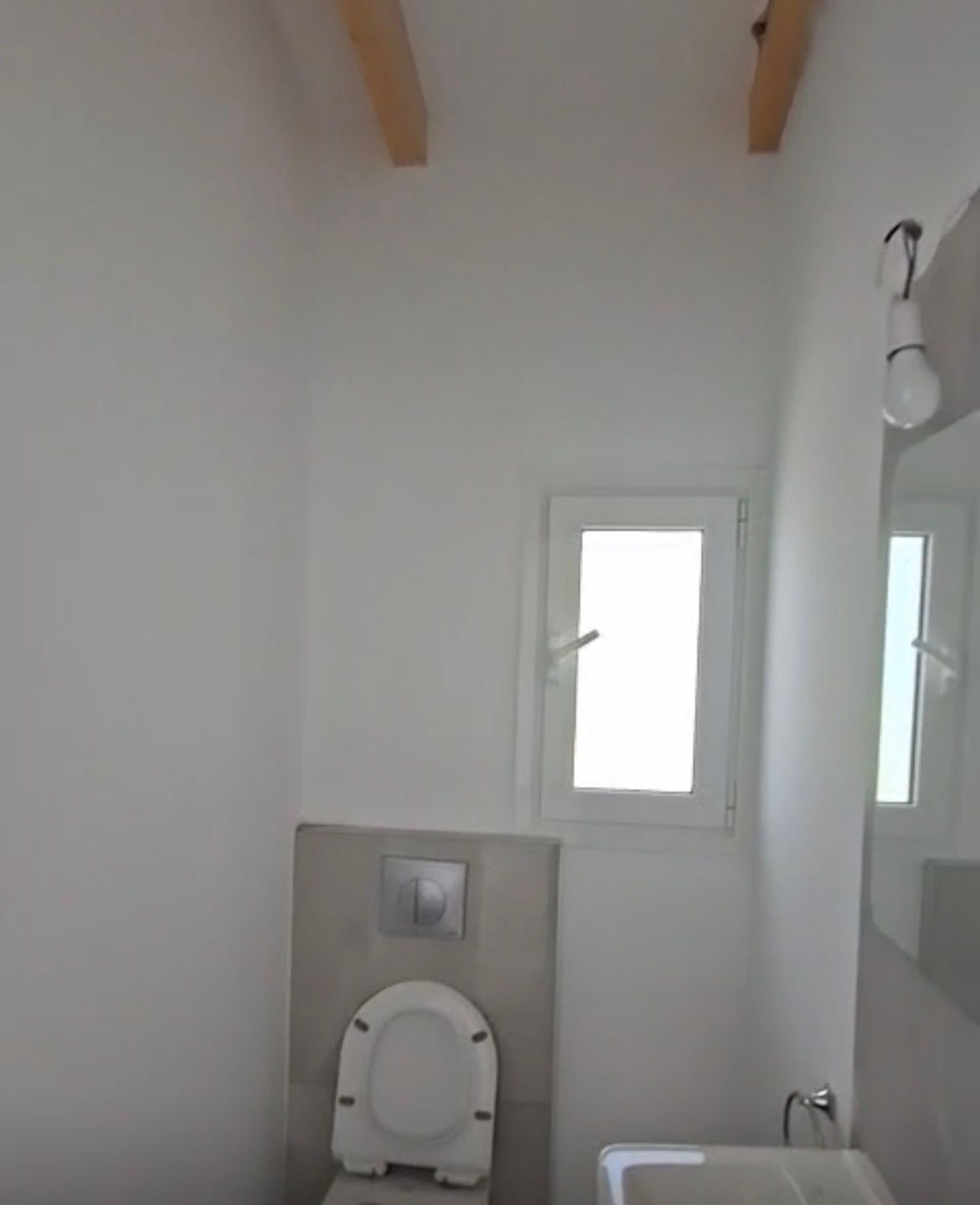 Discover this beautiful private home in Oropos,