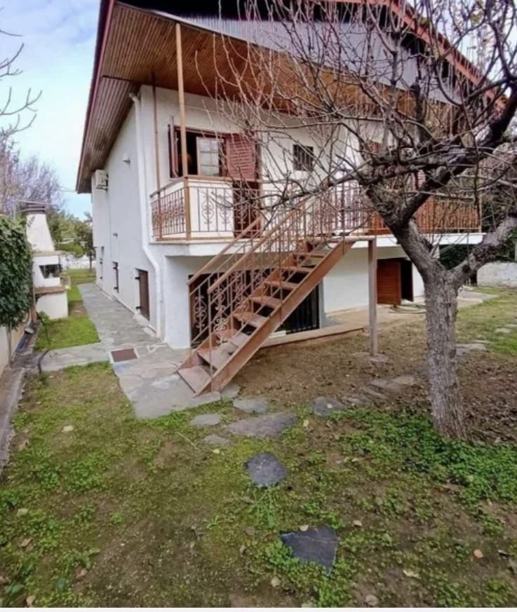 just a 5-minute walk from the beach.