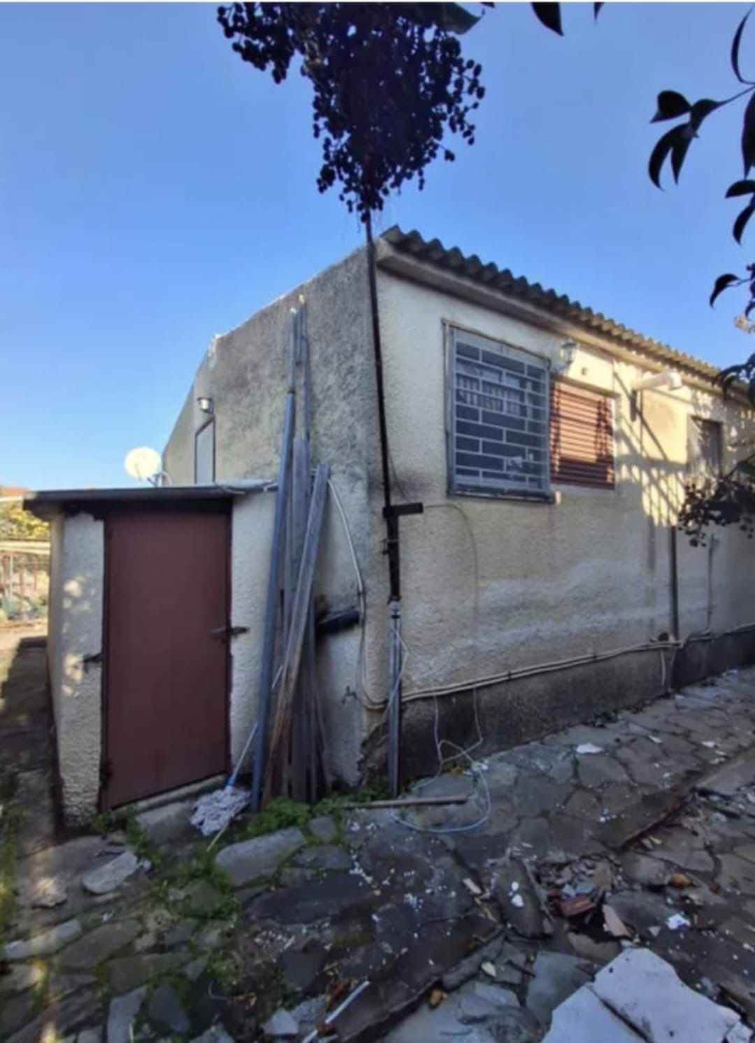 property in Oropos,