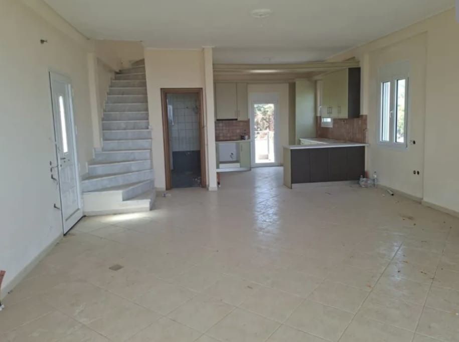 private house in Oropos