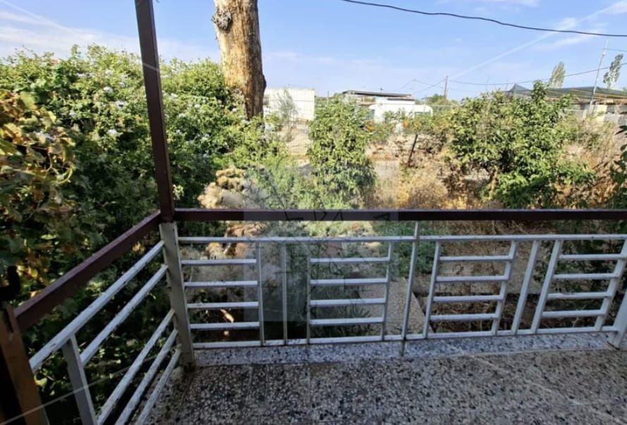 68 m² of existing living space on a 350 m² plot.