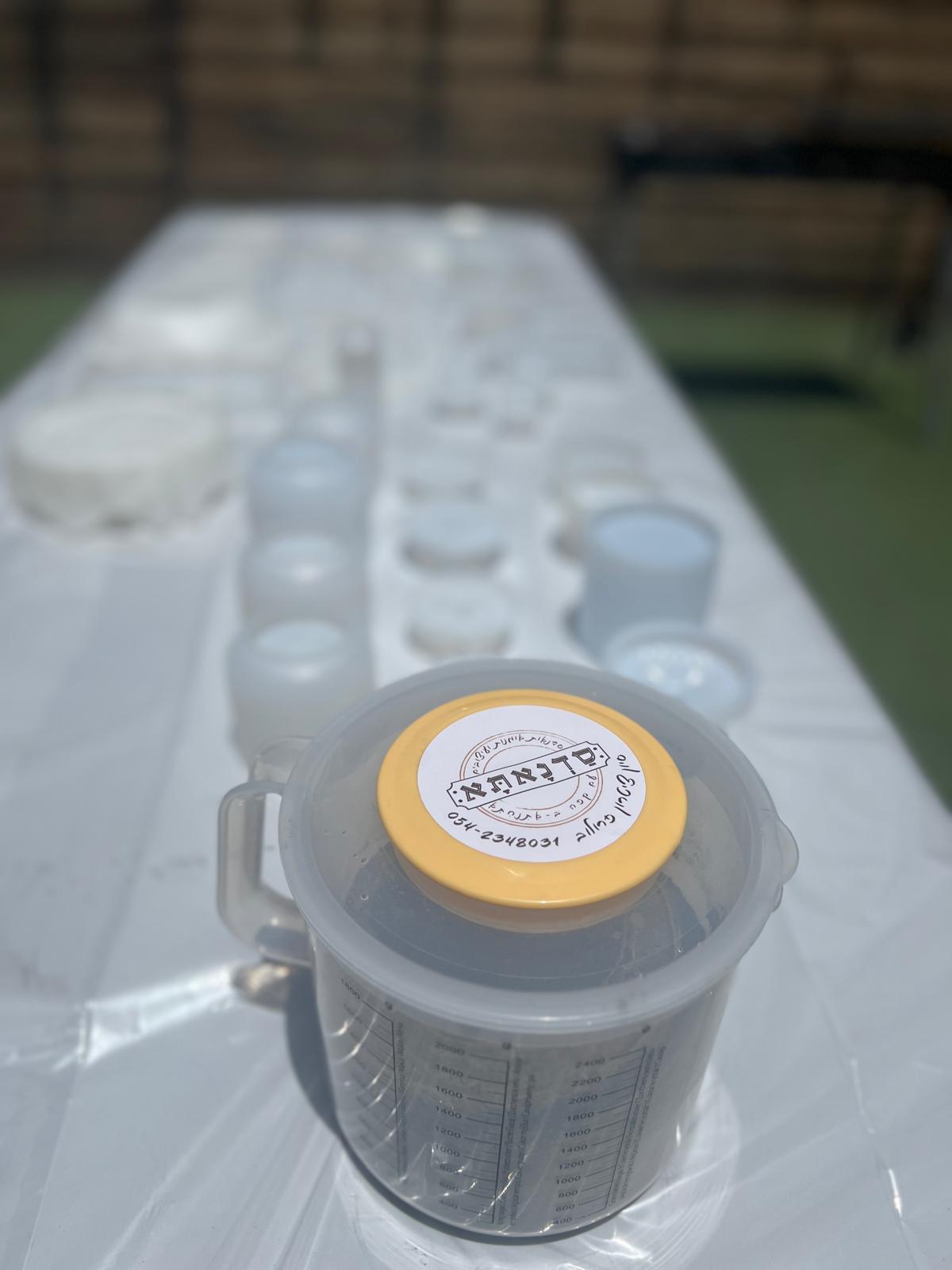 סדנת יציקת כלי נוי מבטון צבעוני