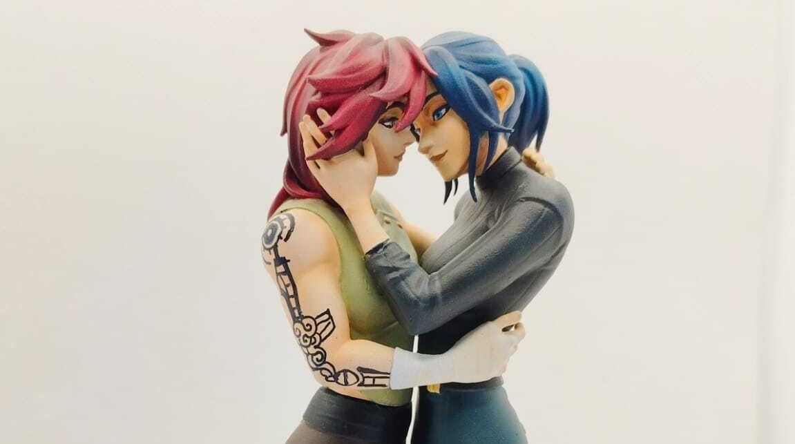 Fan Art Vi and Caitlyn kiss with clothes