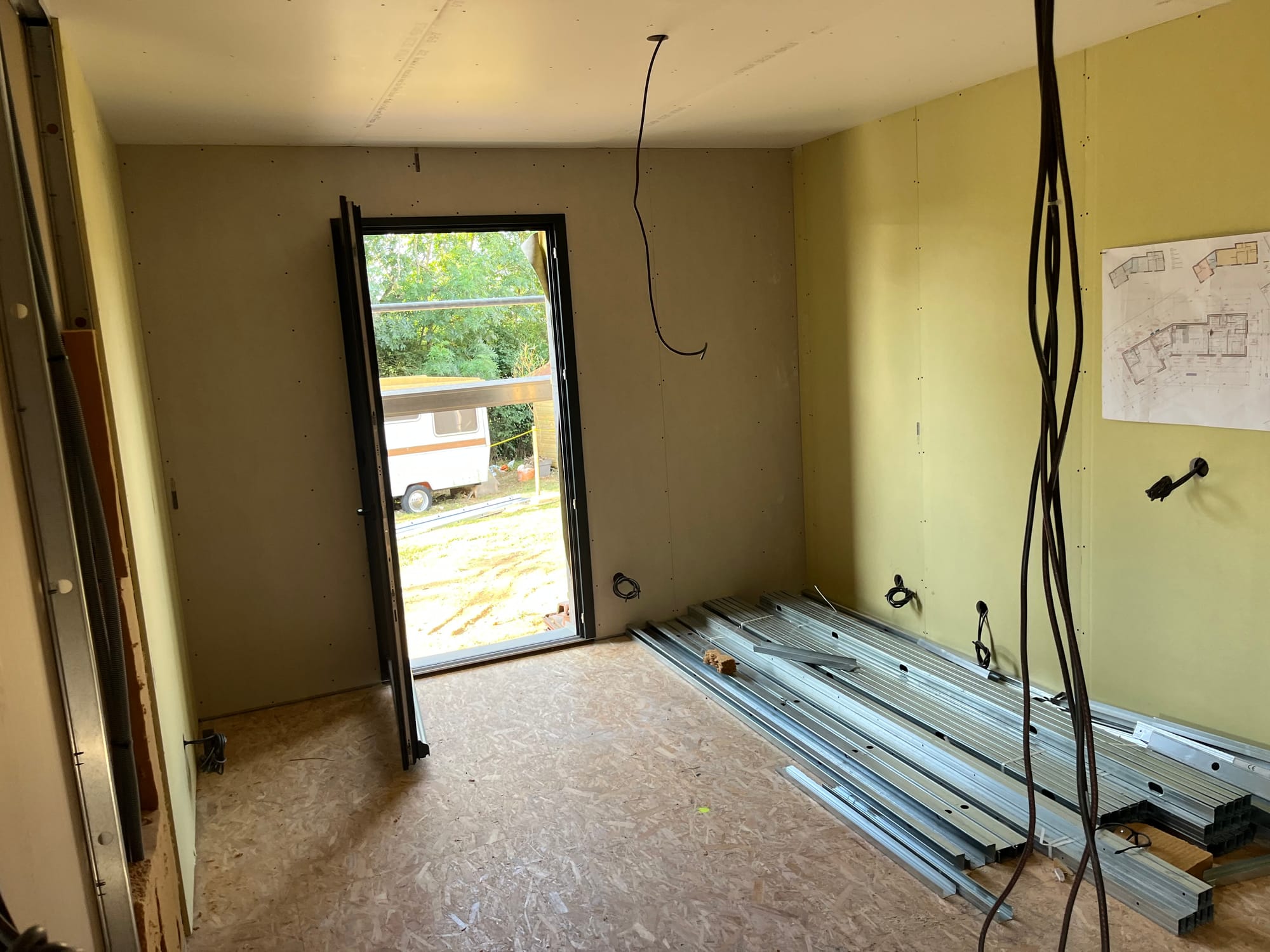 Menuiseries bois et plâtrerie