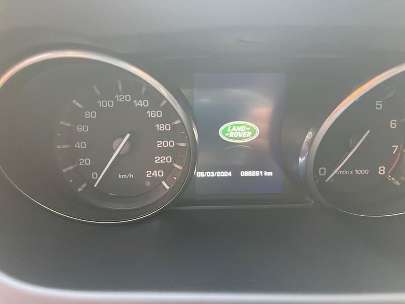 LAND ROVER DISCOVERY 4 Discovery Sport SE 2.0 4x4 Aut.