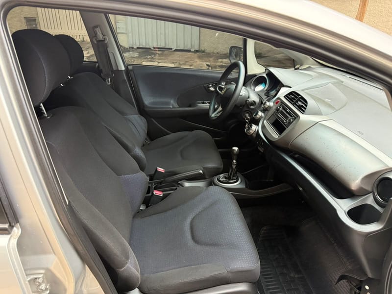 HONDA FIT 1.5 DX 2011 COMPLETO 