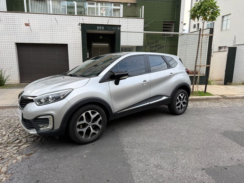 RENAULT CAPTUR INTENSE 2020 COMPLETO TOP