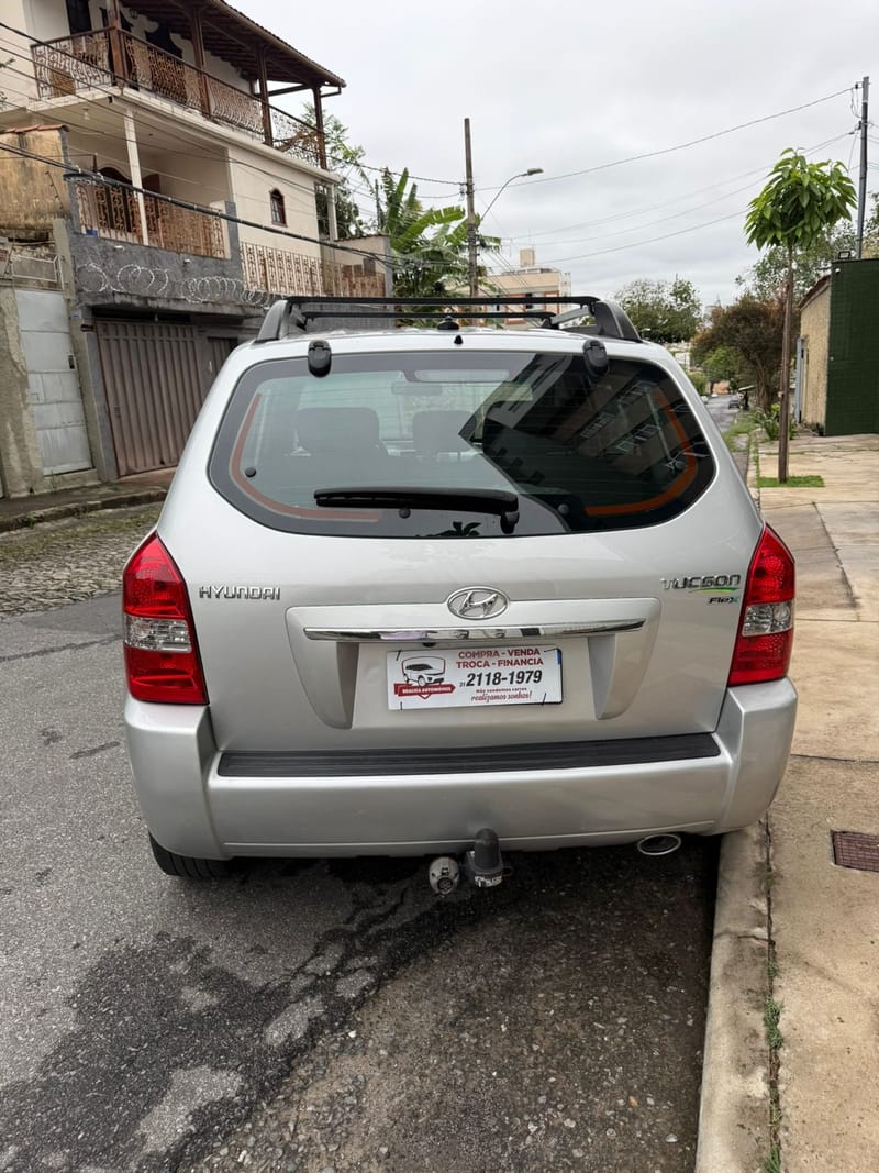 HYUNDAI TUCSON GLS 2.0 COMPLETO 2015 