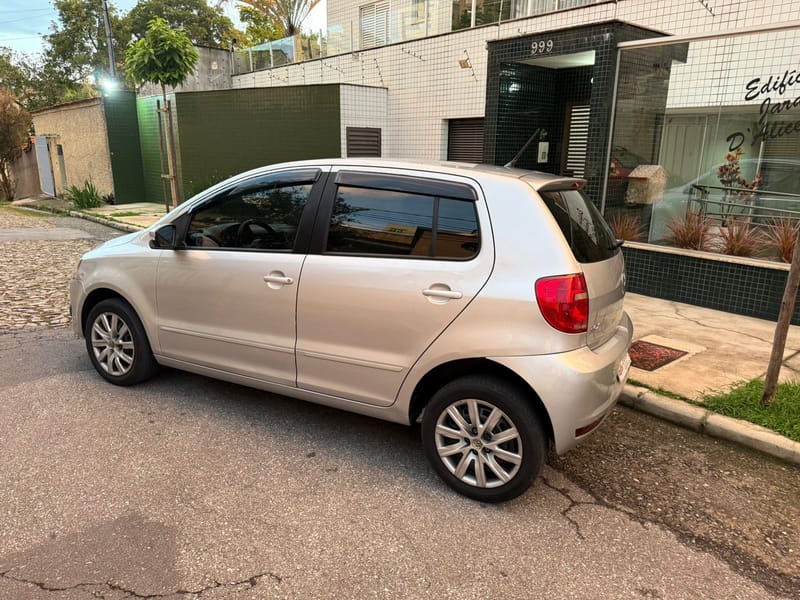 VOLKSWAGEN FOX 1.0 MI TOTAL FLEX 8V 5P R$ 38.900,00