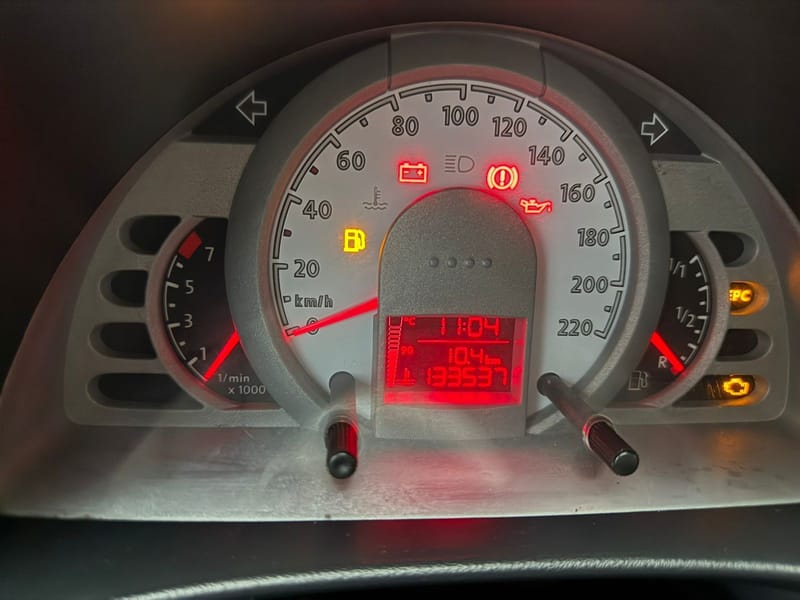 VOLKSWAGEN FOX 1.6 ROUTE COMPLETO 2010  R$33.900,00
