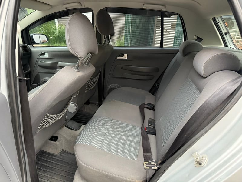 VOLKSWAGEN FOX 1.6 ROUTE COMPLETO 2010  R$33.900,00