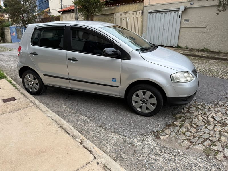 VOLKSWAGEN FOX 1.6 ROUTE COMPLETO 2010  R$33.900,00