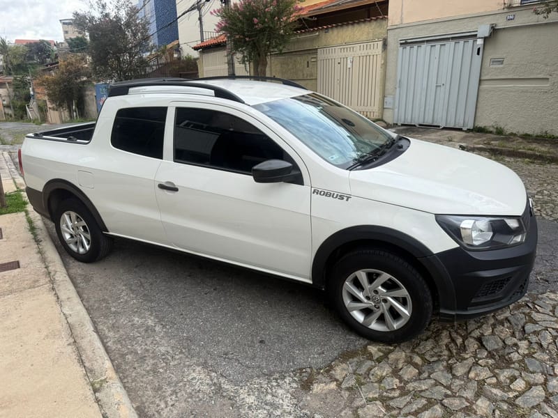 VOLKSWAGEN SAVEIRO ROBUST 1.6 CABINE DUPLA COMPLETO 2018 