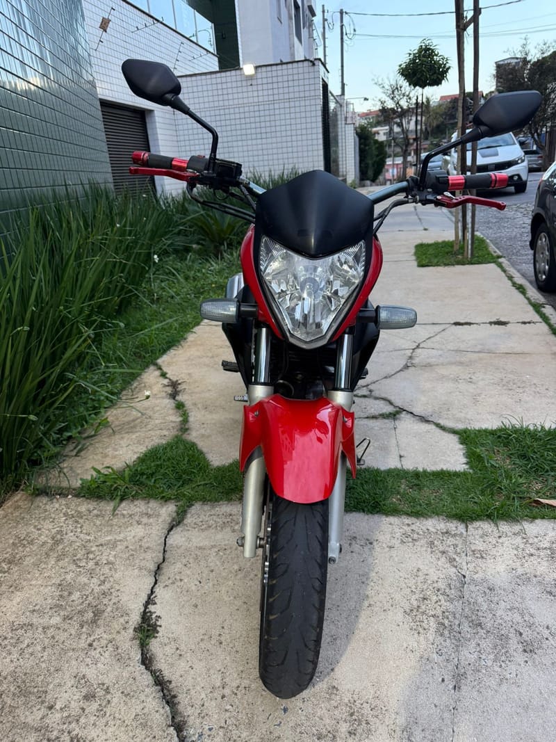 HONDA CB 300R TOP 2011