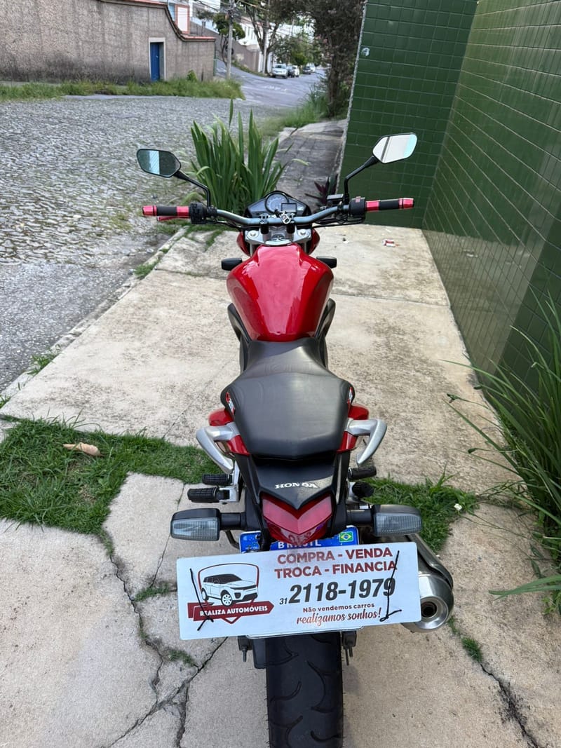 HONDA CB 300R TOP 2011