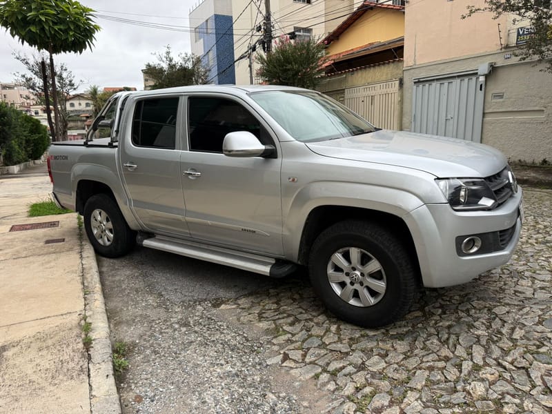 VOLKSWAGEN AMAROK 4X4 SE DIESEL 2012