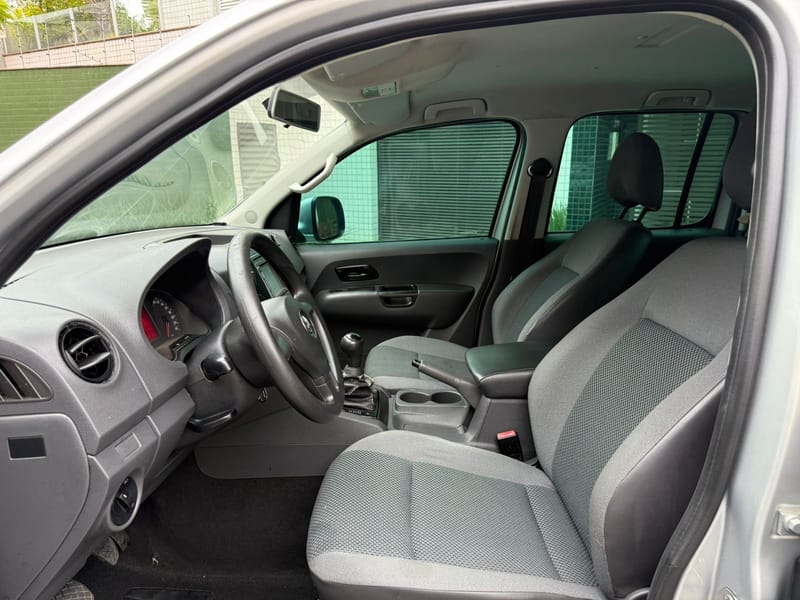 VOLKSWAGEN AMAROK 4X4 SE DIESEL 2012