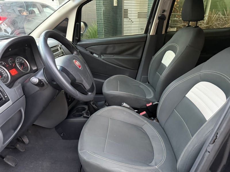 FIAT IDEIA ATRACTIVE 1.4 COMPLETA 2011 