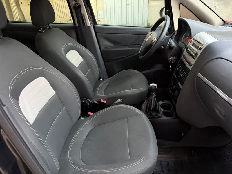 FIAT IDEIA ATRACTIVE 1.4 COMPLETA 2011 