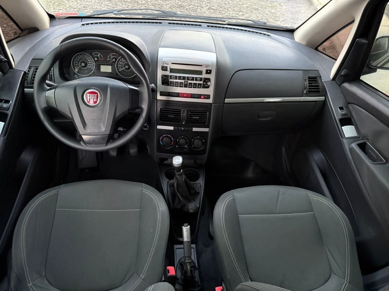 FIAT IDEIA ATRACTIVE 1.4 COMPLETA 2011 
