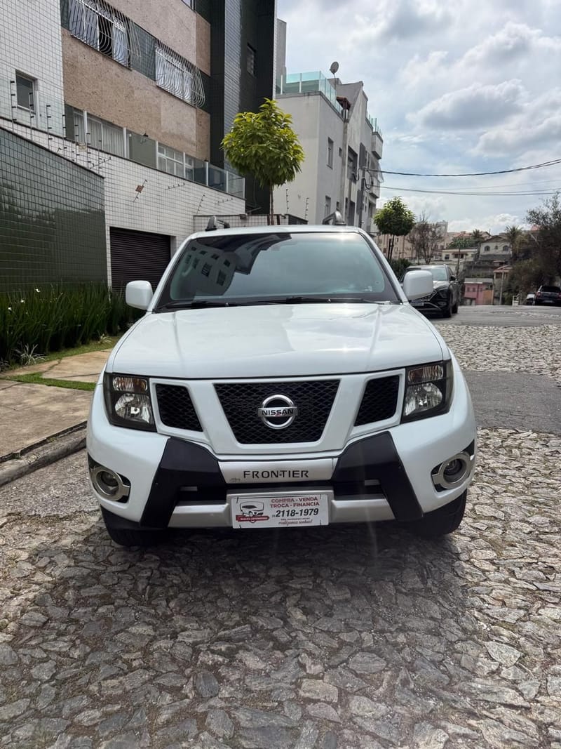 NISSAN FRONTIER S 4X4 COMPLETA 2016