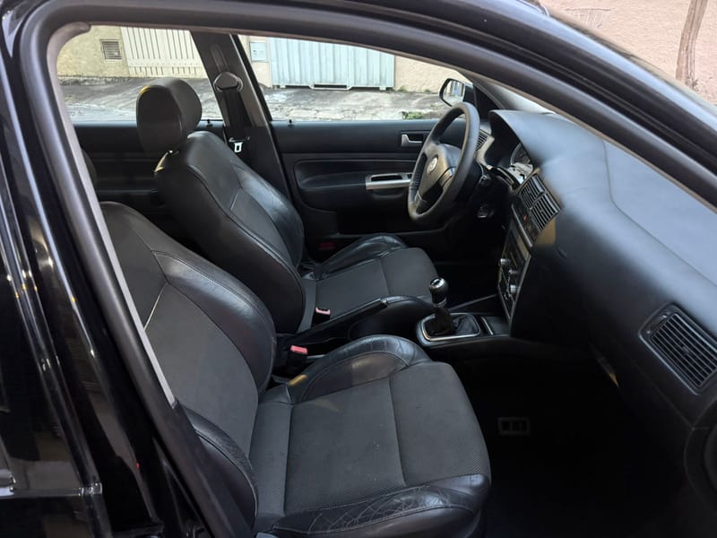 VOLKSWAGEN GOLF 1.6 TECH COMPLETO 2009