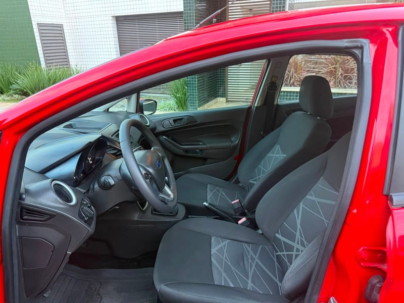 FORD NEW FIESTA 1.5 COMPLETO 2014