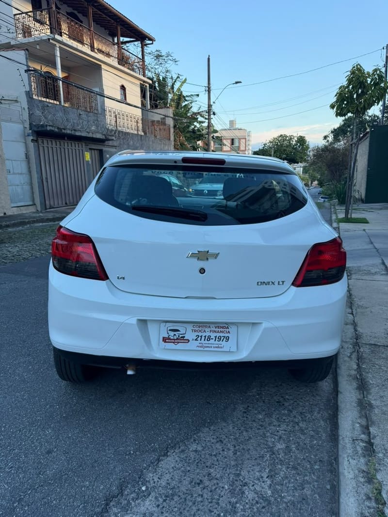 CHEVROLET ONIX LT 1.4 2013