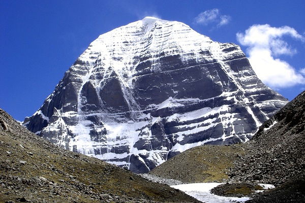 Final Batch of Kailash Mansarovar Yatra via Nathu La Reaches Gangtok