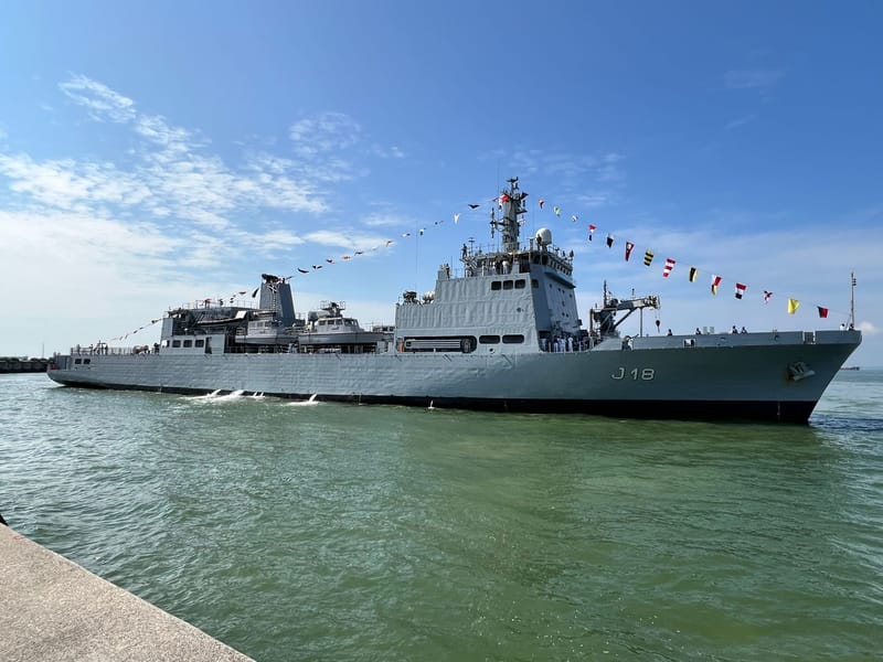 INS SANDHAYAK IN CHANGI NAVAL BASE, SINGAPORE