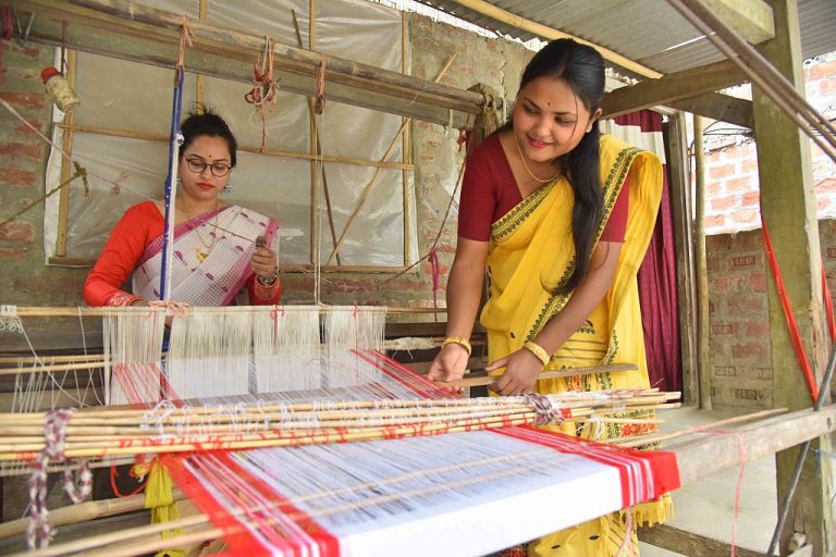 79th Independence Day: Handlooms Spin Aatmanirbhar Bharat’s Growth Story Under PM Modi’s Vision