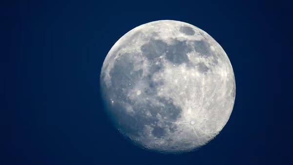 Beaver Moon 2025: Biggest and Brightest Supermoon of the Year to Illuminate US Skies on November 5