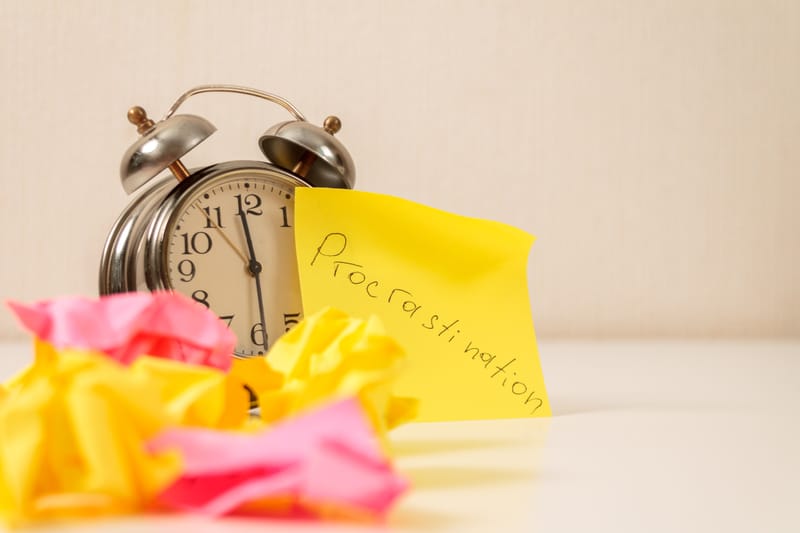 Psychologie de la procrastination : de la compréhension à la mise en pratique de la TCC