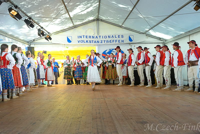 Występ Grupy  LASOWIACY Polonijny Zespół Tańca w dniu 8.07.2023 w Zurichu w  Internationales Volkstanztreffen.