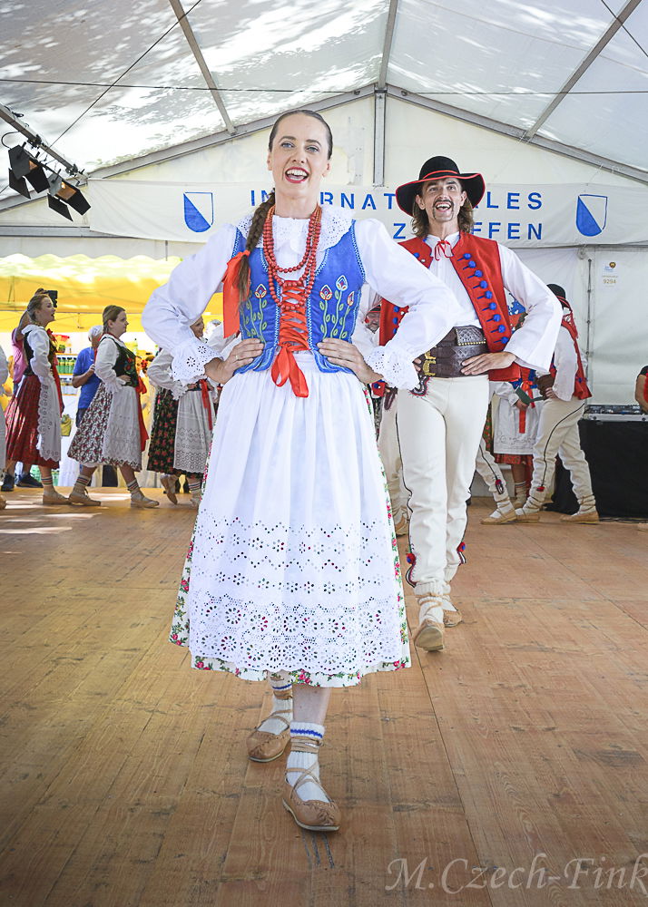 Występ Grupy  LASOWIACY Polonijny Zespół Tańca w dniu 8.07.2023 w Zurichu w  Internationales Volkstanztreffen.