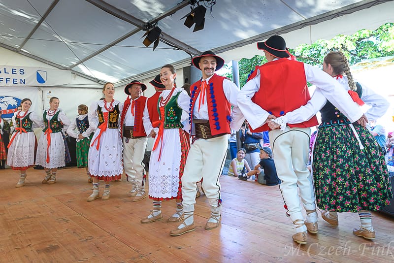 Występ Grupy  LASOWIACY Polonijny Zespół Tańca w dniu 8.07.2023 w Zurichu w  Internationales Volkstanztreffen.