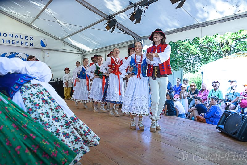 Występ Grupy  LASOWIACY Polonijny Zespół Tańca w dniu 8.07.2023 w Zurichu w  Internationales Volkstanztreffen.