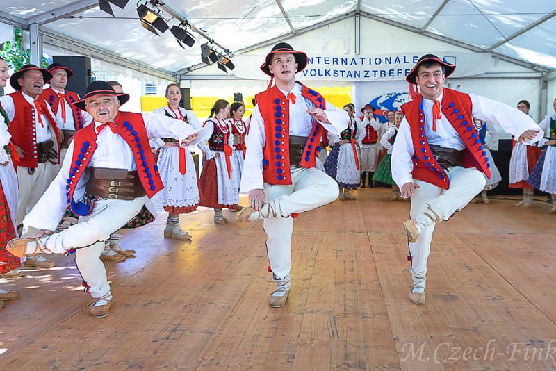 Występ Grupy  LASOWIACY Polonijny Zespół Tańca w dniu 8.07.2023 w Zurichu w  Internationales Volkstanztreffen.