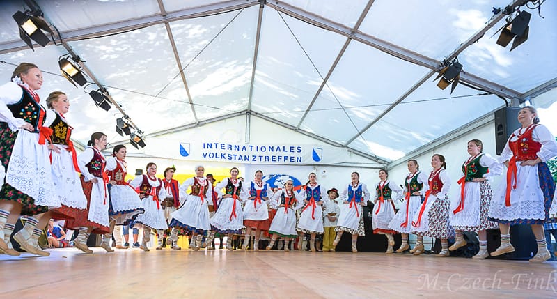 Występ Grupy  LASOWIACY Polonijny Zespół Tańca w dniu 8.07.2023 w Zurichu w  Internationales Volkstanztreffen.