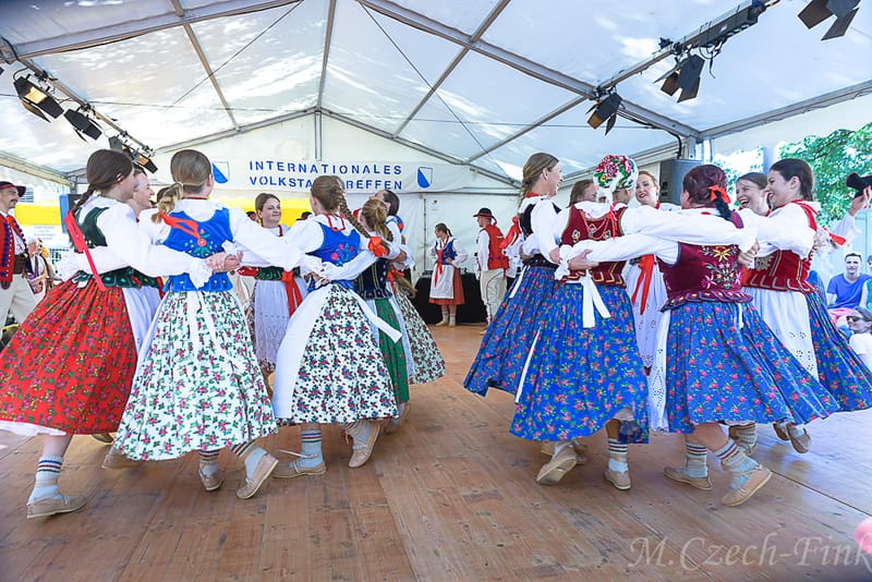 Występ Grupy  LASOWIACY Polonijny Zespół Tańca w dniu 8.07.2023 w Zurichu w  Internationales Volkstanztreffen.