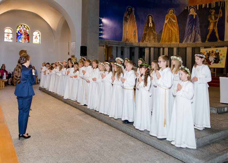 Zdjęcia z pierwszych komunii z lat 2012-2022