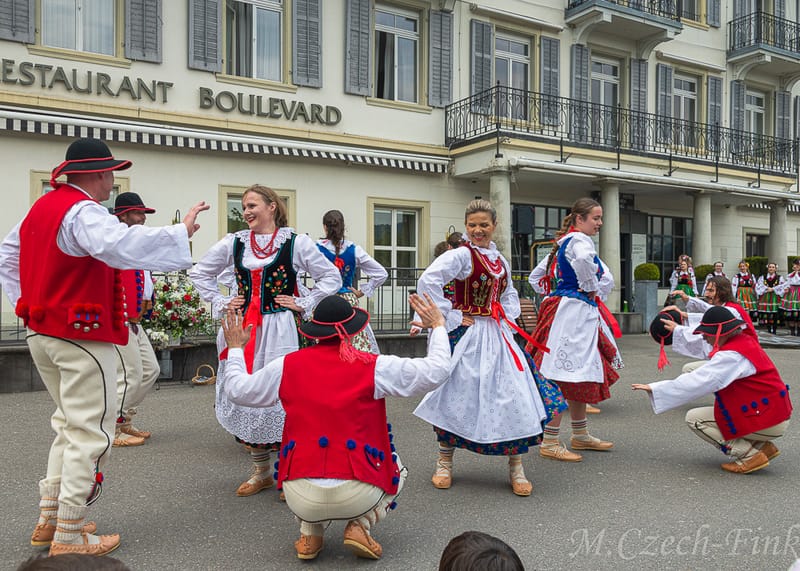 Występ Grupy  LASOWIACY Polonijny Zespół Tańca w dniu 22.04.2023