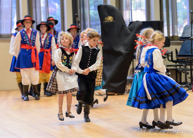 Występ Grupy  LASOWIACY Polonijny Zespół Tańca w dniu 30.09.2024 w Basel.