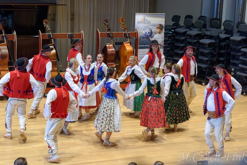 Występ Grupy  LASOWIACY Polonijny Zespół Tańca w dniu 30.09.2024 w Basel.