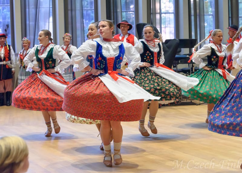 Występ Grupy  LASOWIACY Polonijny Zespół Tańca w dniu 30.09.2024 w Basel.